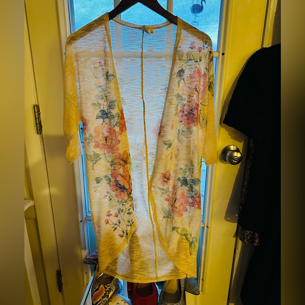 Nice floral cardigan